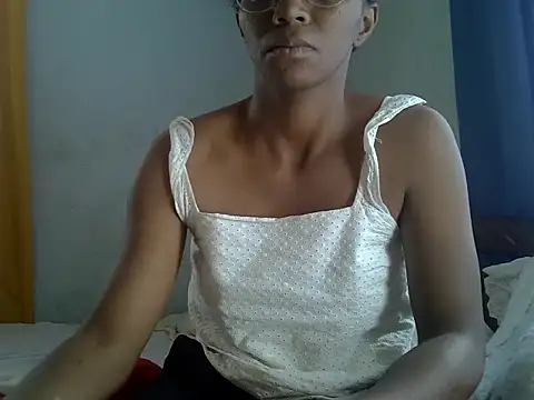 ElianeHot online show from July 5, 10:22 am