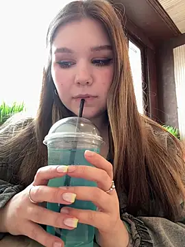 PumaShyXD online show from April 16, 12:39 pm