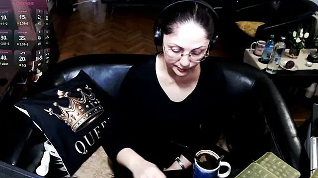 Snapshot of Imperatriza chatting on March 30, 7:53 am Imperatriza online show from March 30, 7:53 am
