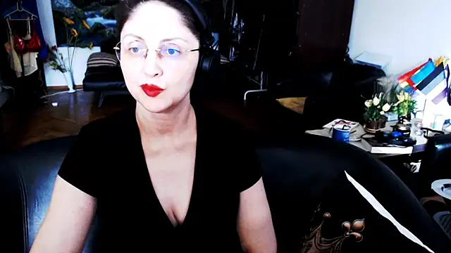 Snapshot of Imperatriza chatting on July 12, 4:31 pm Imperatriza online show from July 12, 4:31 pm