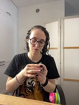 MartiniiSelenna online show from June 18, 6:02 am