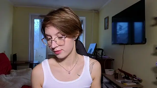 MalvinaBlum online show from November 7, 2:00 am