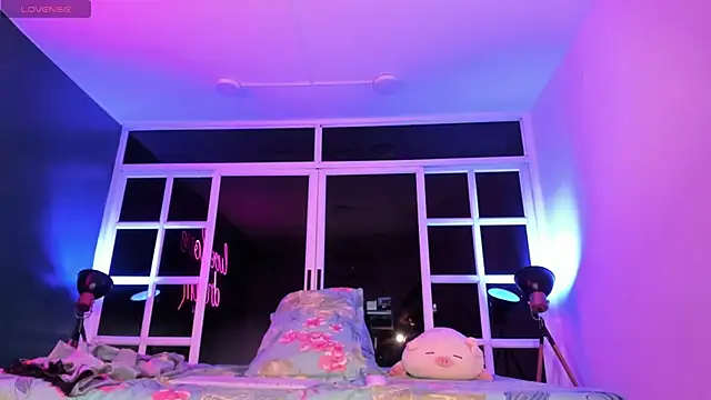 sabrinamilani online show from March 1, 6:13 am