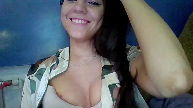 Snapshot of AliceTailor chatting on June 25, 6:07 am AliceTailor online show from June 25, 6:07 am