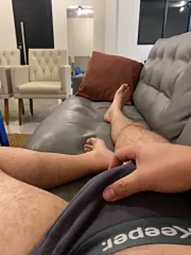 Snapshot of mocinhohrc chatting on February 5, 10:47 pm mocinhohrc online show from February 5, 10:47 pm