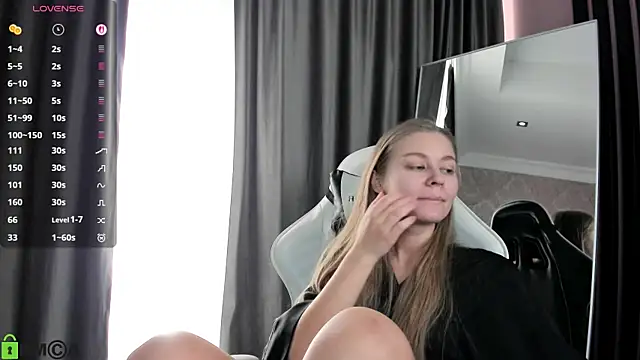 Polumna cute online show from December 21, 9:16 am