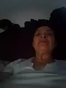 Snapshot of Wife_sexxx chatting on January 1, 4:50 am Wife sexxx online show from January 1, 4:50 am