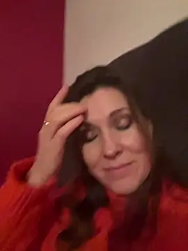 Lwhite1 online show from February 12, 11:51 pm