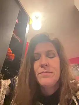 Lwhite1 online show from March 11, 11:59 pm