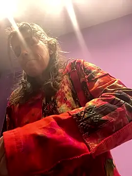 Lwhite1 online show from January 8, 4:31 pm