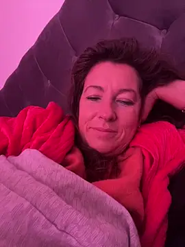 Lwhite1 online show from March 25, 8:53 am