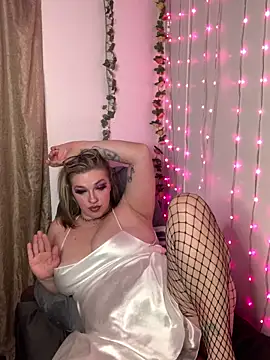 Snapshot of sablemarxx chatting on December 6, 6:17 pm sablemarxx online show from December 6, 6:17 pm