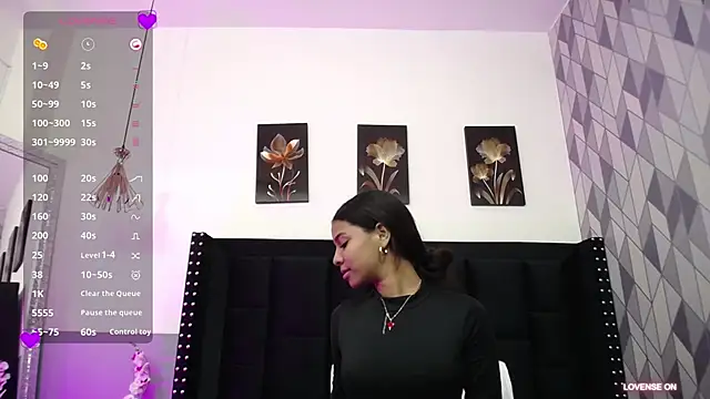 littleebonny online show from March 8, 7:53 pm