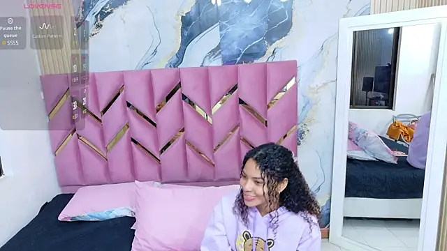 littleebonny online show from November 27, 12:51 pm