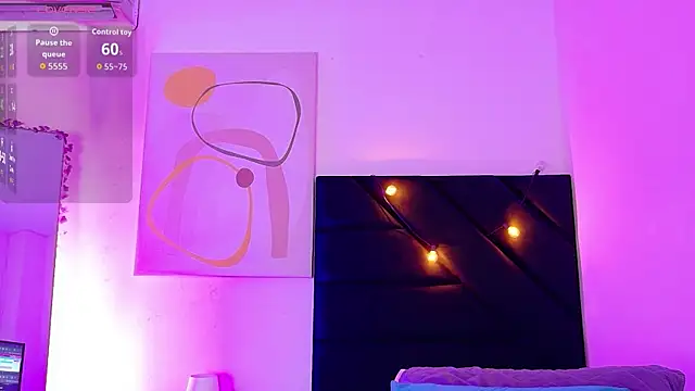 littleebonny online show from July 8, 1:04 pm