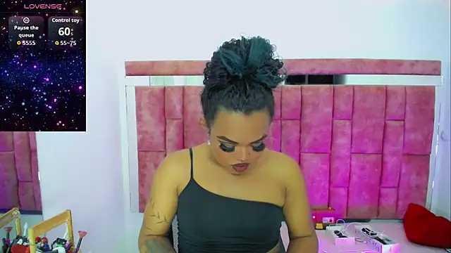 KayleighDreams  online show from March 5, 1:23 am