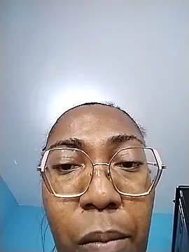 dirtyvictoria online show from June 10, 9:25 pm