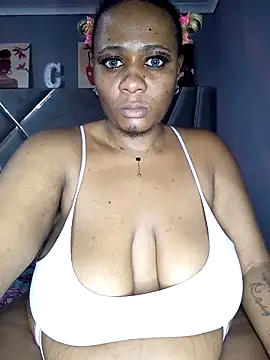CocoBootyyy online show from March 18, 3:42 am