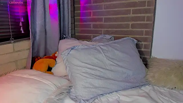 liam oficial02 online show from April 4, 2:32 am