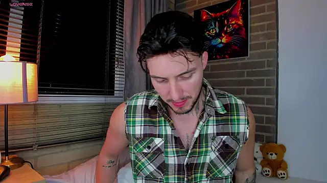 liam oficial02 online show from June 20, 3:31 am