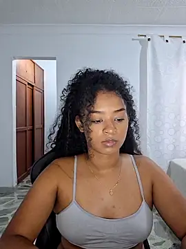 Snapshot of avellanatammy chatting on June 18, 9:41 pm avellanatammy online show from June 18, 9:41 pm