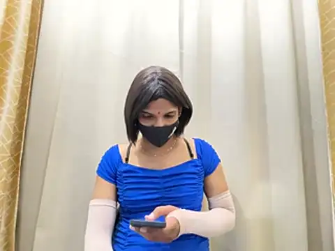 TransLisa7 online show from July 11, 8:22 pm