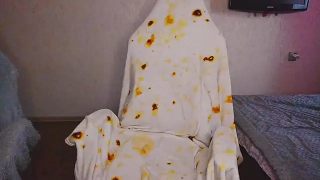 Milafoxxxy online show from March 31, 8:37 am