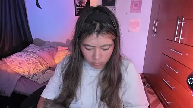 StephaniFox online show from March 29, 3:50 am