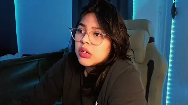 miacanela xo online show from January 10, 12:23 am