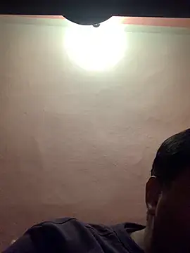 Snapshot of SweetFatBoy chatting on February 8, 4:04 pm SweetFatBoy online show from February 8, 4:04 pm