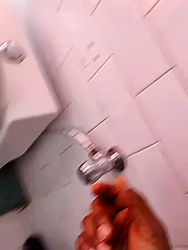 Snapshot of SweetFatBoy chatting on February 11, 9:53 am SweetFatBoy online show from February 11, 9:53 am