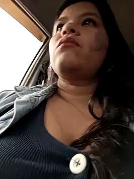 Julieta-tits online show from December 7, 8:38 pm