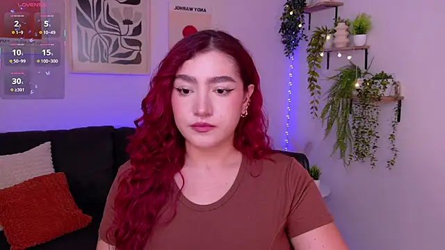 ViolettCastel online show from April 9, 7:41 pm