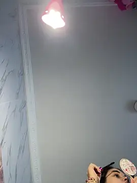 Kimmymadison- online show from March 26, 9:20 pm