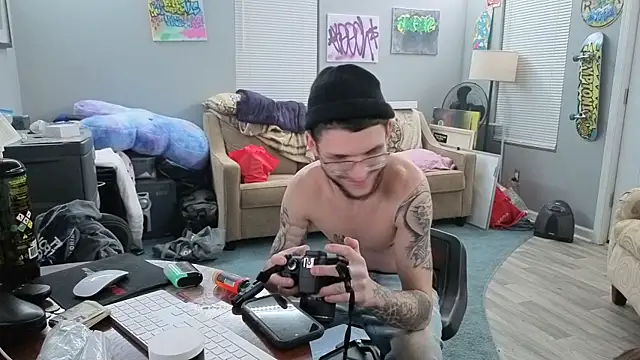 hungkubenski online show from March 2, 9:05 am