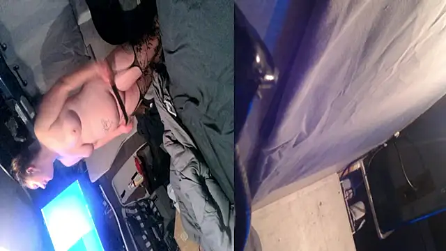 kinkinthebox online show from February 22, 4:40 am