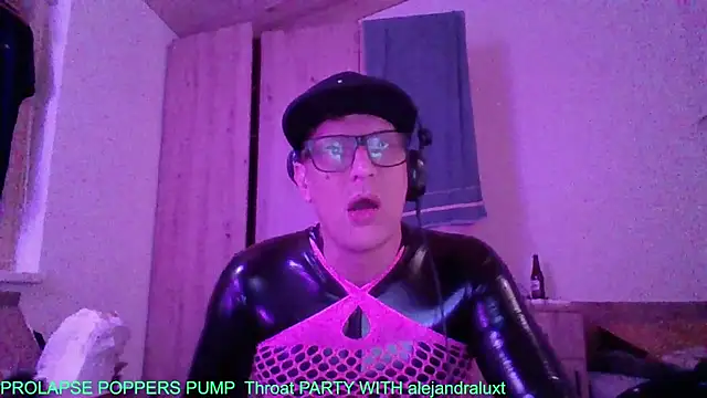 Bigthroaterboy online show from October 5, 10:18 pm