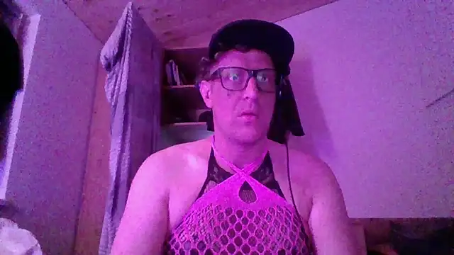 Bigthroaterboy online show from October 21, 11:38 pm