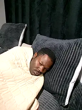 Petrossa online show from April 18, 5:00 am