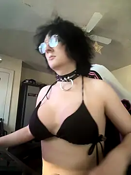 YandereDemon online show from October 6, 7:22 pm