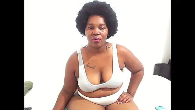 Snapshot of stripqueenx2 chatting on March 14, 9:15 am stripqueenx2 online show from March 14, 9:15 am