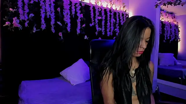 MaddyHudson online show from July 23, 7:56 pm