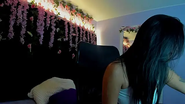 MaddyHudson online show from August 3, 8:34 pm