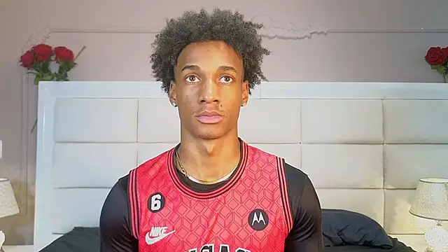 Snapshot of Malkongarcia chatting on December 16, 7:52 pm Malkongarcia online show from December 16, 7:52 pm