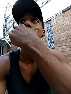 Snapshot of Malkongarcia chatting on January 14, 8:36 pm Malkongarcia online show from January 14, 8:36 pm