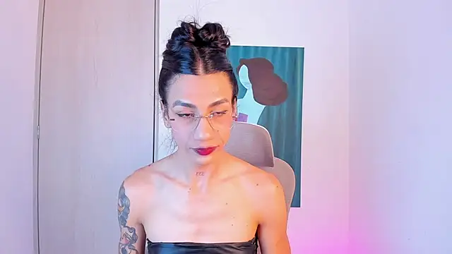 sofiaa grey  online show from March 23, 4:22 pm