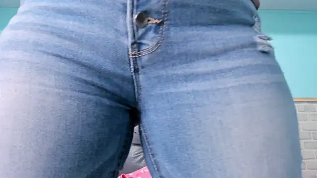 emily hunter12 online show from September 13, 1:33 pm