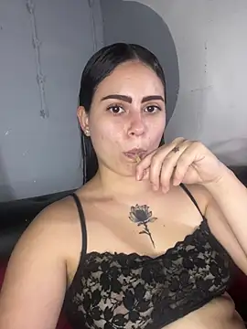 Azuna25 online show from June 30, 8:21 pm