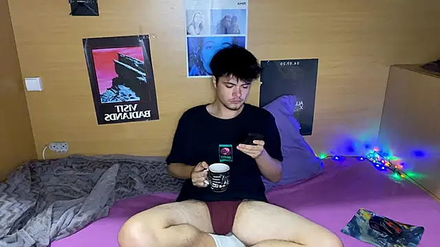 Snapshot of mystrauud chatting on October 19, 7:58 pm mystrauud online show from October 19, 7:58 pm