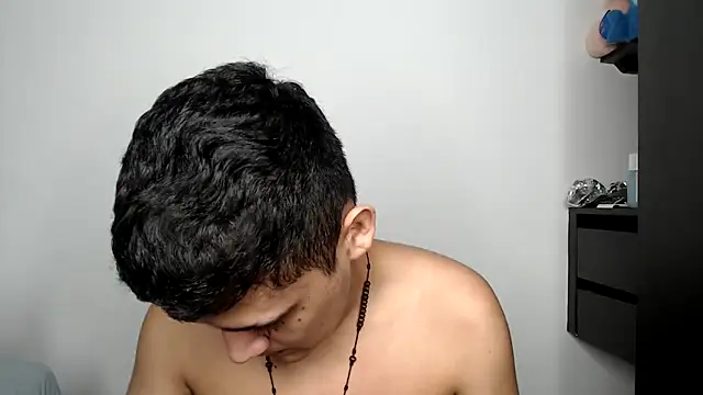 kaiine190 online show from March 20, 7:35 am